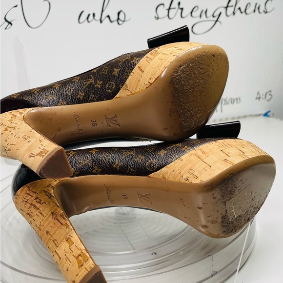 LOUIS VUITTON Rivoli heels - Picture 11 of 13